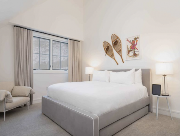 Lavish Penthouse Located in the Center of Vail village